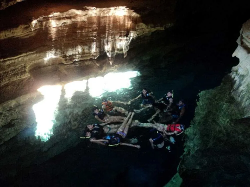 As Grutas de Caulim ficam dentro da Fazenda Santa Edwiges