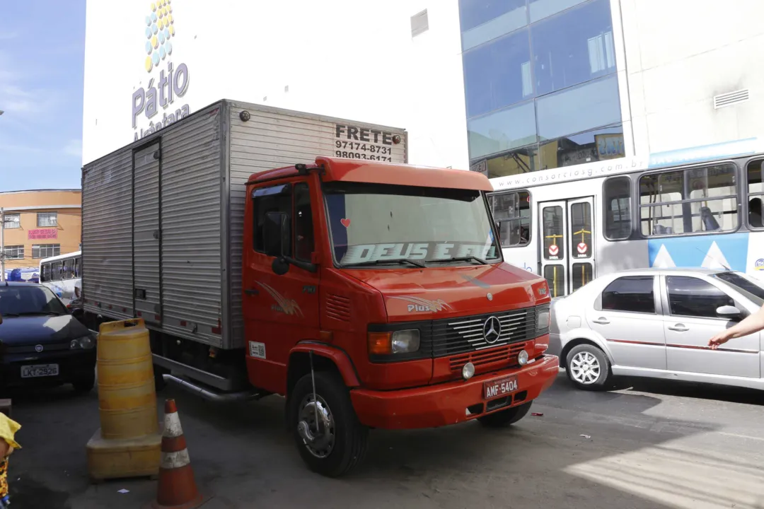Imagem ilustrativa da imagem Motorista de caminhão é obrigado a transportar carga roubada em SG