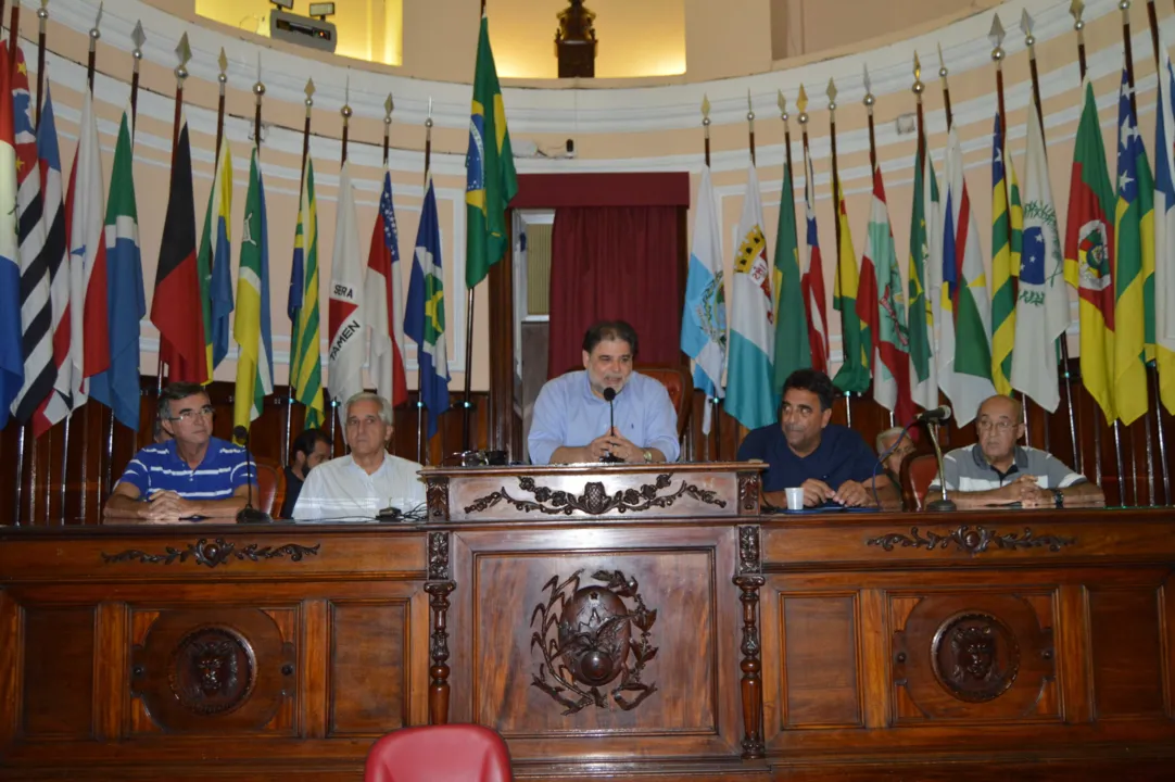 Luiz Carlos Gallo conseguiu se reeleger nas últimas eleições, e se licenciou para assumir Secretaria