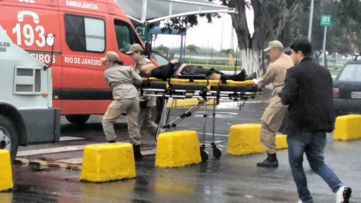 Segurança ferido foi levado para o Hospital Geral do Colubandê