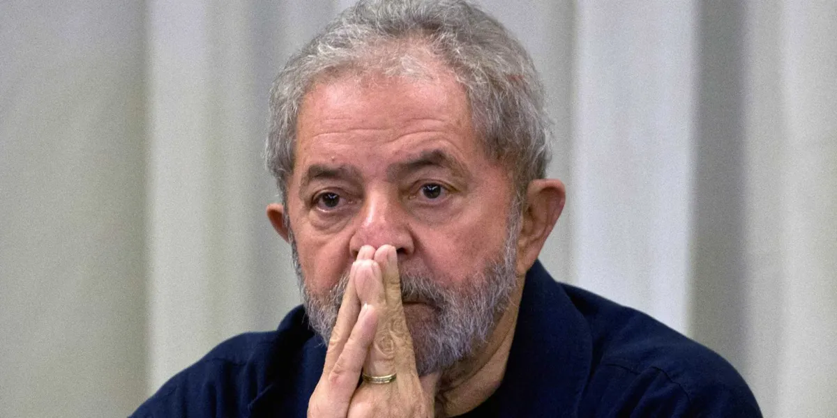 Lula teve os bens bloqueados por decisão do juiz Sérgio Moro, que já o havia condenado a nove anos e seis meses de prisão
