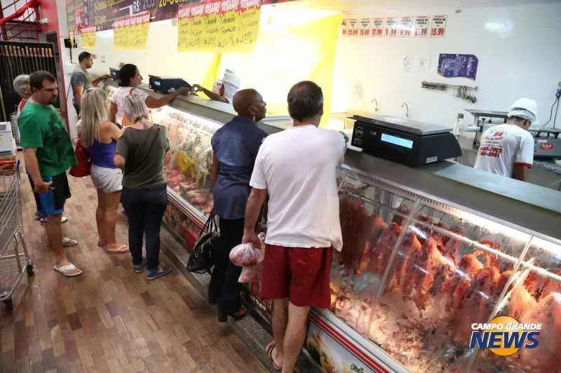 No município de Maricá, há cinco postos de trabalho para a função de açougueiro, entre outros