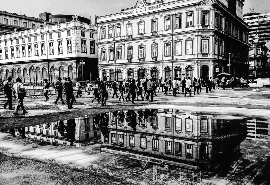 Entre as 35 imagens, a da Praça XV, do niteroiense Wander Rocha