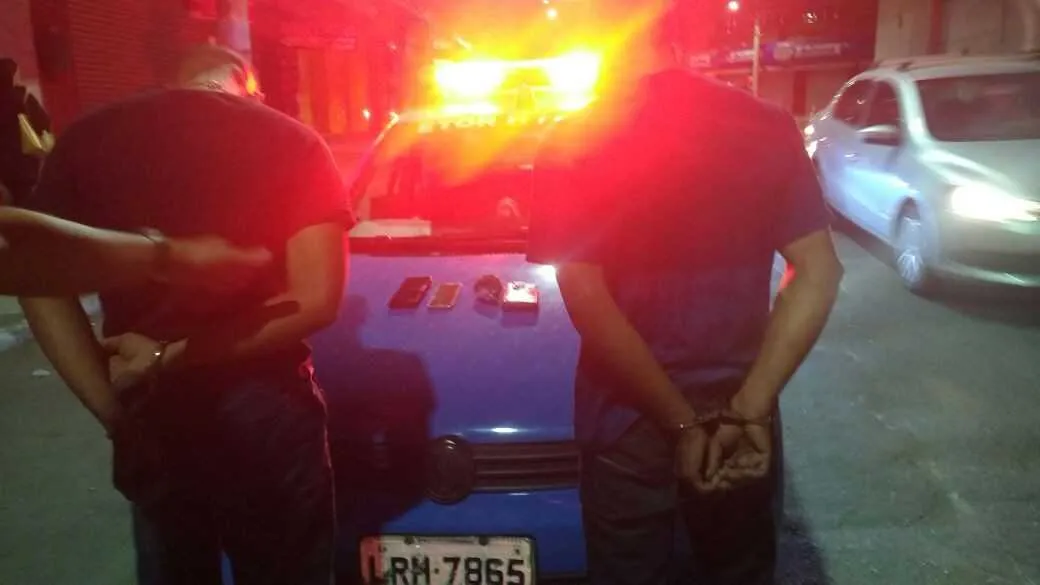 Dupla de suspeitos foi reconhecida por vítimas na delegacia
