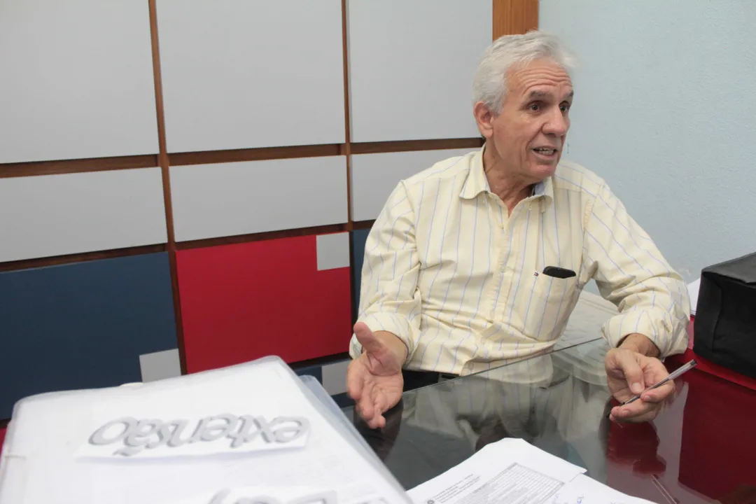 Pro Reitor Munuel Esteves Extensão colocar em prática a teoria do currículo acadêmico LEONARDO F