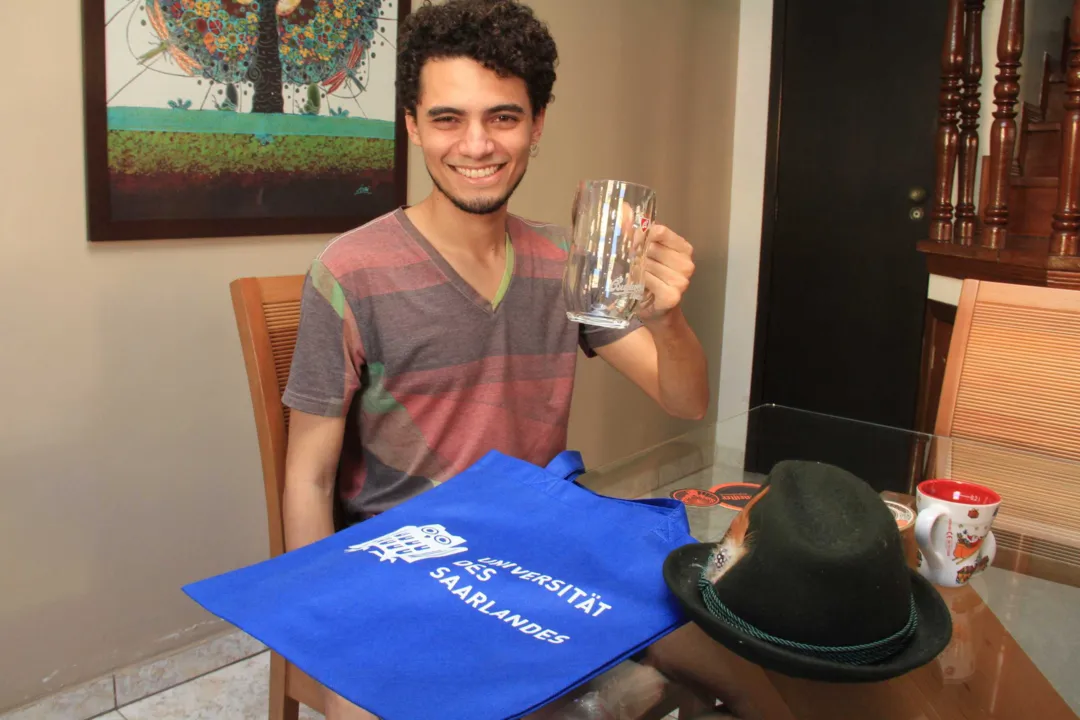 Artur fez intercâmbio na Alemanha por mais de um ano