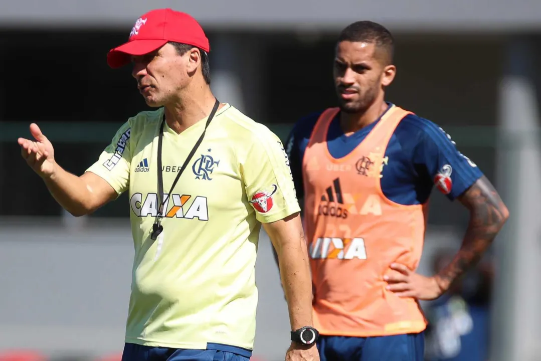  Rômulo pode substituir Réver, apesar de ter viajado com a equipe
