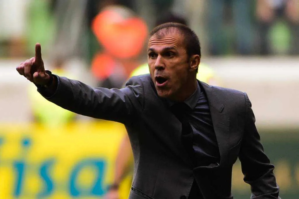 O técnico Milton Mendes conta com total apoio do presidente do Vasco, Eurico Miranda