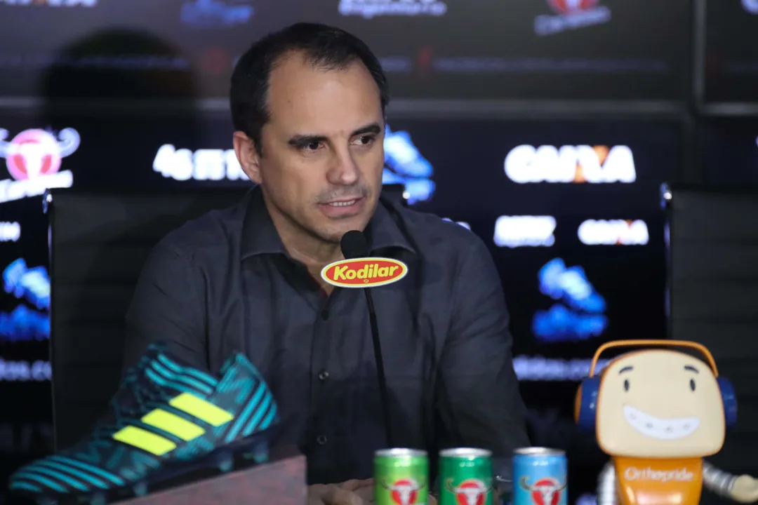 O diretor executivo, Rodrigo Caetano afirmou que diretoria está avaliando diversos treinadores