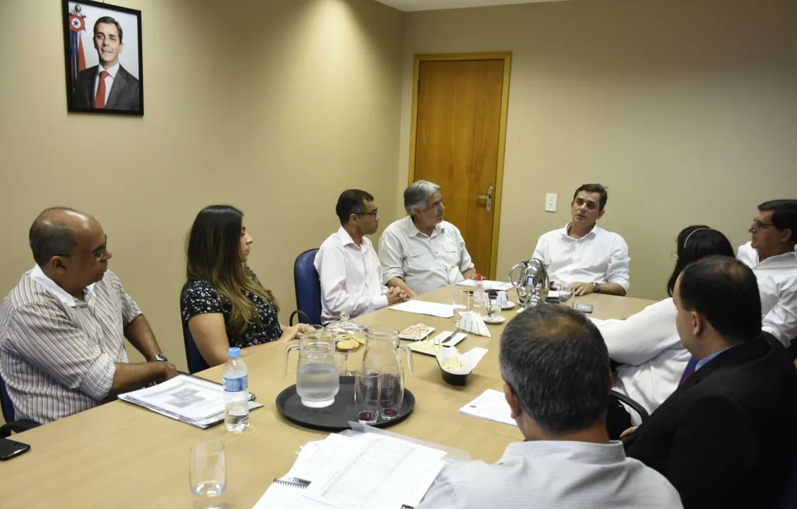Prefeito de Maricá, Fabiano Horta, realizou reunião com Valber Carvalho e José Luiz Mandiocão