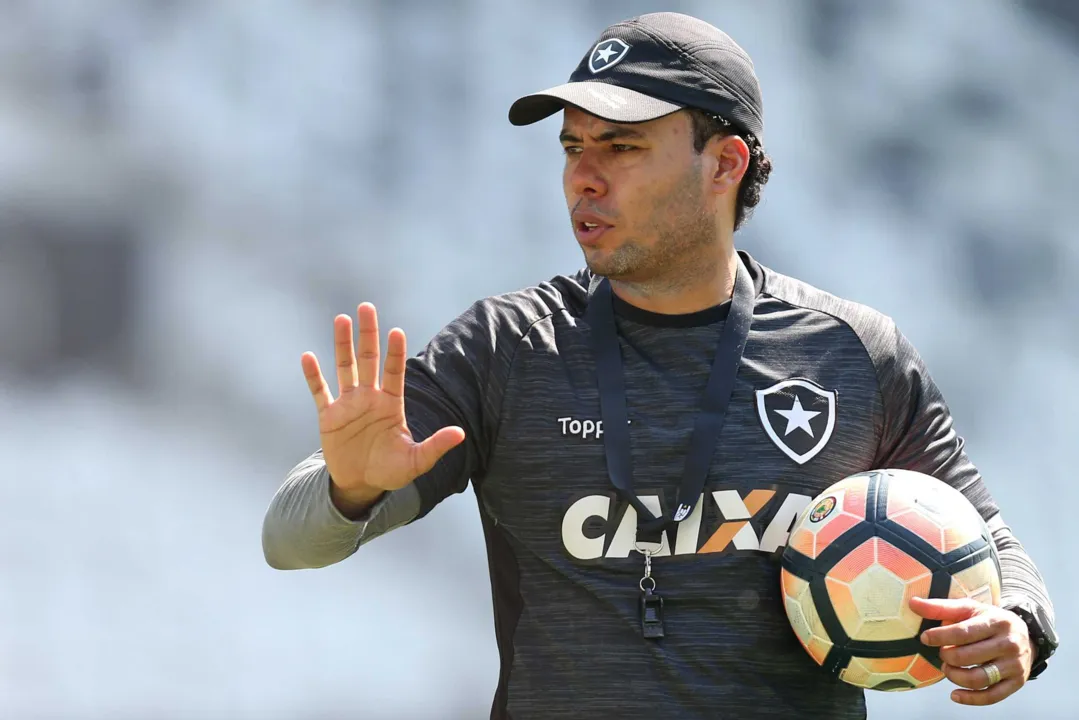 Para Jair, a vantagem no jogo de volta contra o Nacional não significa que seu time vai se defender
