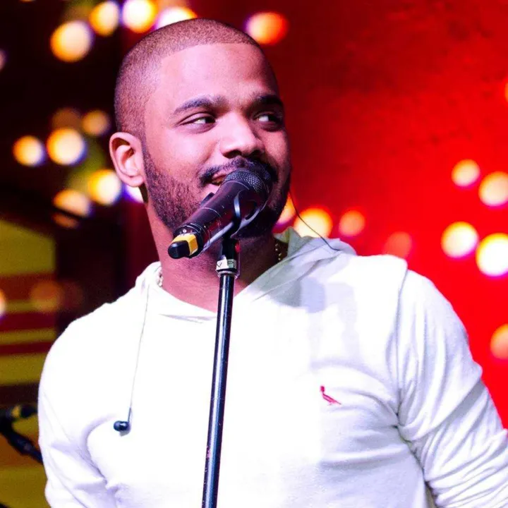 O filho de Arlindo Cruz se apresenta nesta sexta-feira