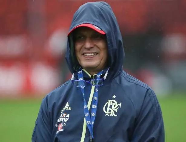 O técnico Reinaldo Rueda ainda não definiu a escalação do Fla