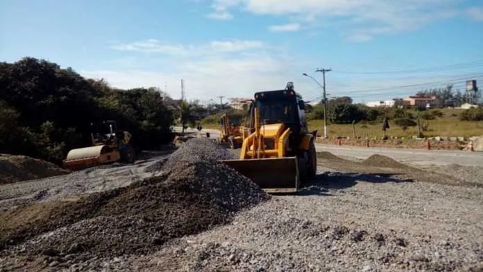 Trecho das avenidas João Saldanha e Ivan Mundim, na Barra de Maricá, faz parte das intervenções
