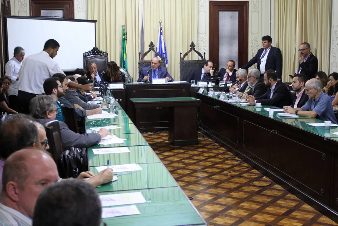 Estiveram presentes o secretário estadual de Transportes, Rodrigo Vieira, e membros da sociedade