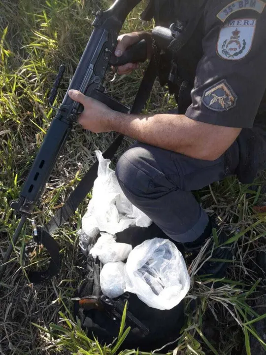 Homem foi encontrado morto no meio da mata em Cabuçu