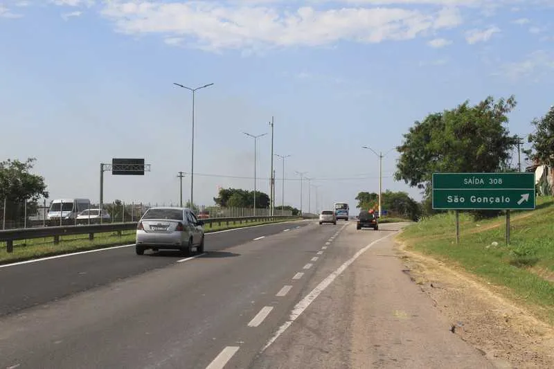 BR-101 chegou a ser fechada por 10 minutos