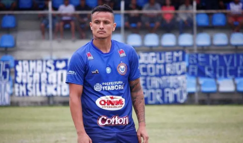 O centroavante Edu é o artilheiro do Itaboraí na Série B1 do Campeonato Carioca