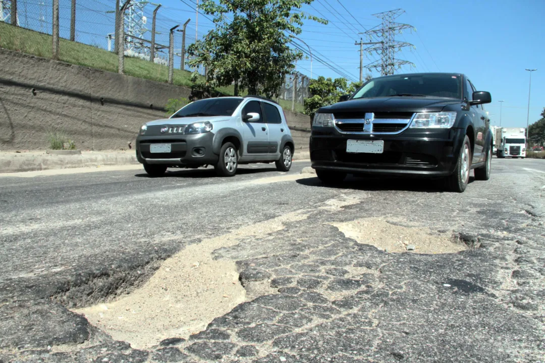 Imagem ilustrativa da imagem Semana Nacional de Trânsito traz dicas práticas para evitar buracos