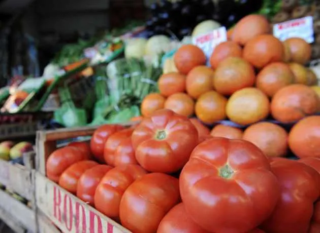 O tomate é o item que mais teve redução de preço na semana