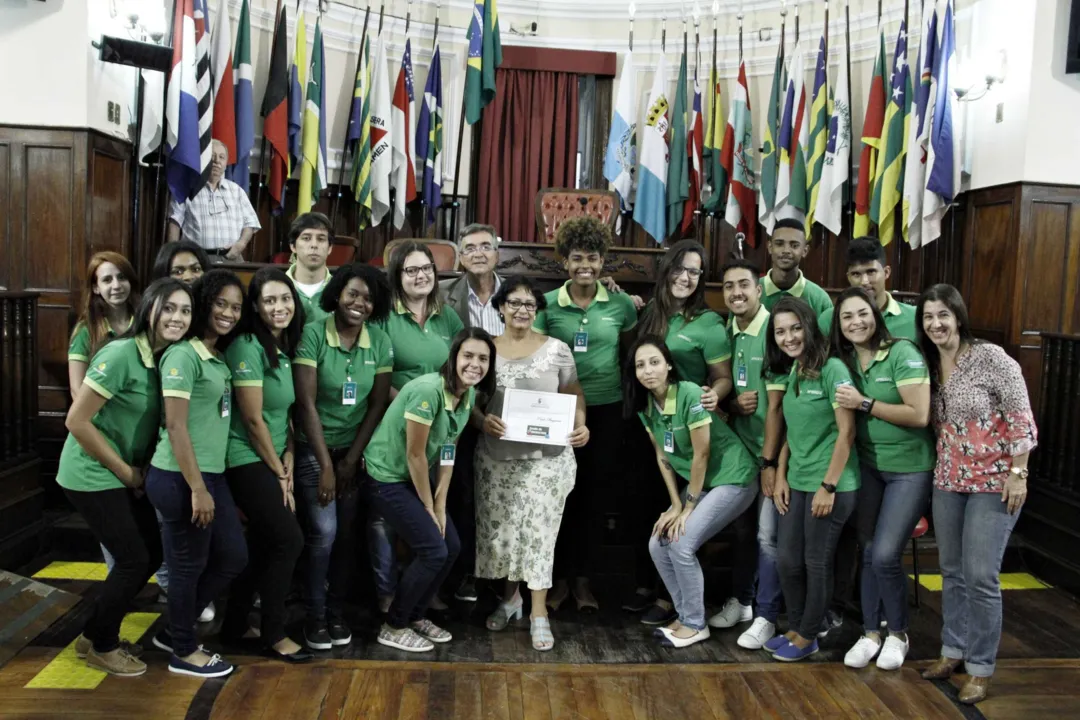 Os estudantes participaram de uma sessão plenária simulada