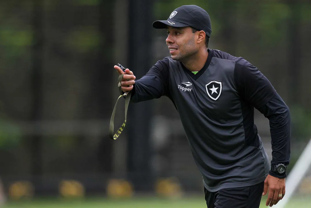  Jair Ventura vê Botafogo com ‘espírito de Copa Libertadores’
