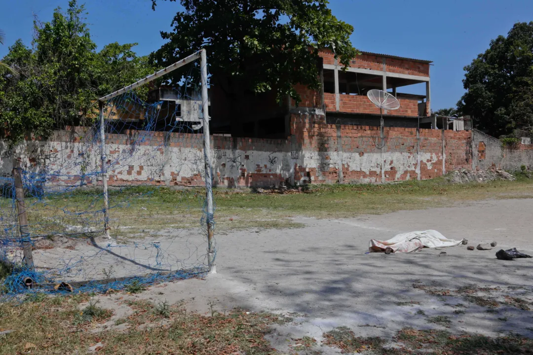 Corpo de Eduardo foi encontrado num campo, no Jardim República, com cerca de cinco tiros