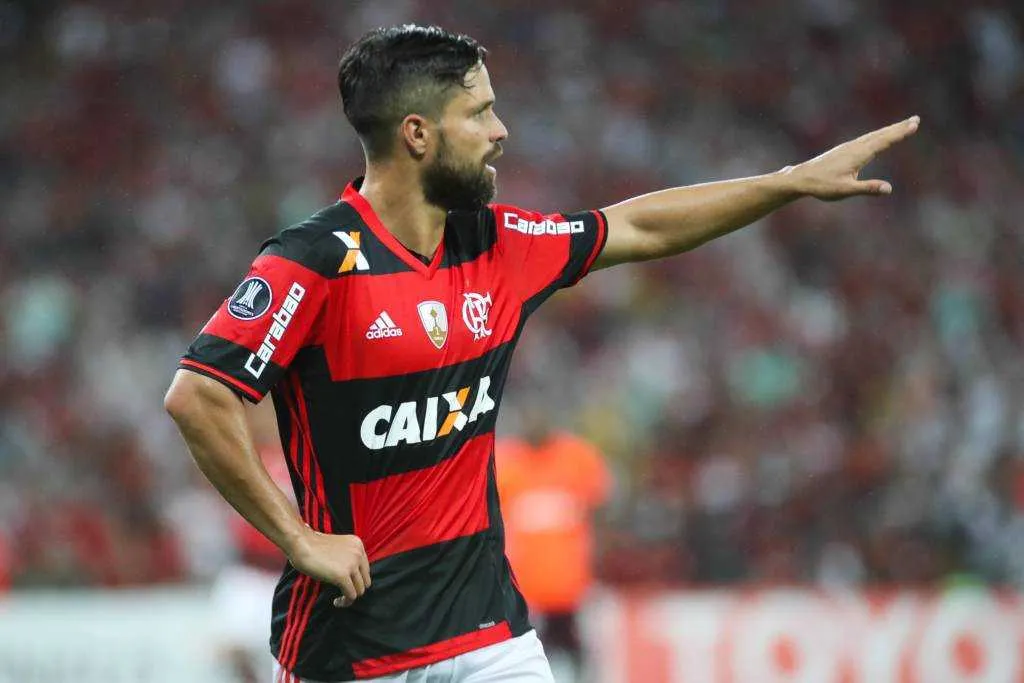 O meia Diego é uma das armas do Rubro-Negro para conquistar uma das vagas na Libertadores