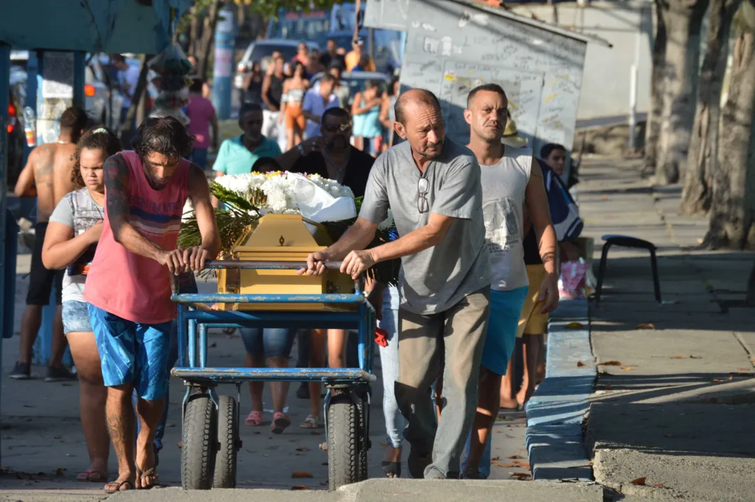 Moradora do bairro Antonina, Rafaela morreu em Maricá e foi sepultada no Cemitério de SG