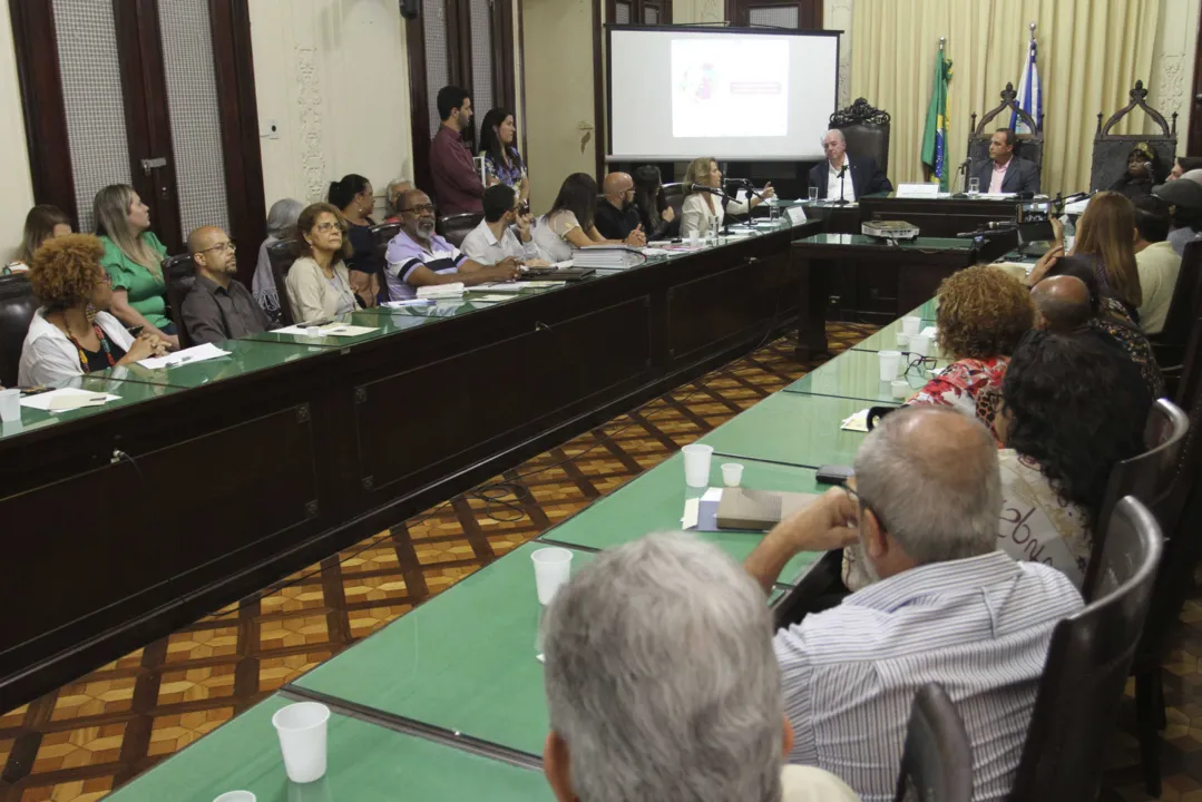 Profissionais de todas as cidades deverão constar em 2018