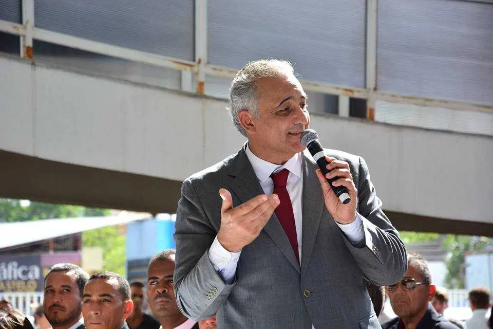 Prefeito Carlos Augusto Balthazar pretende investir em educação, saúde e conservação.