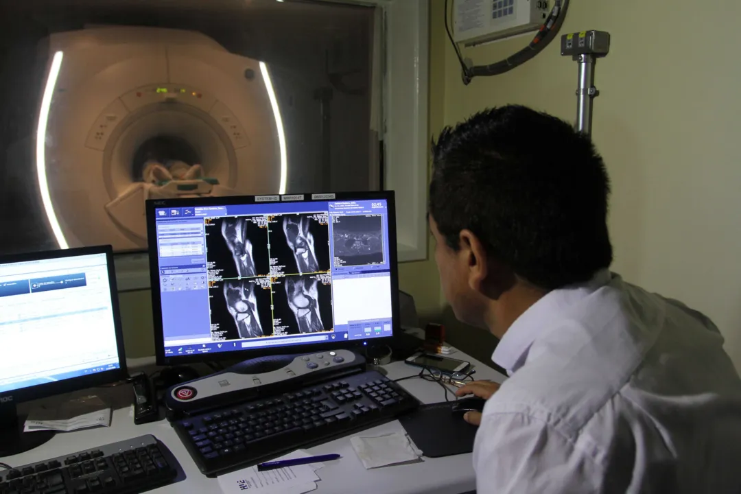 Pacientes devem usar protetor de pescoço nos exames de mamografia, tomografia e raios X odontológicos