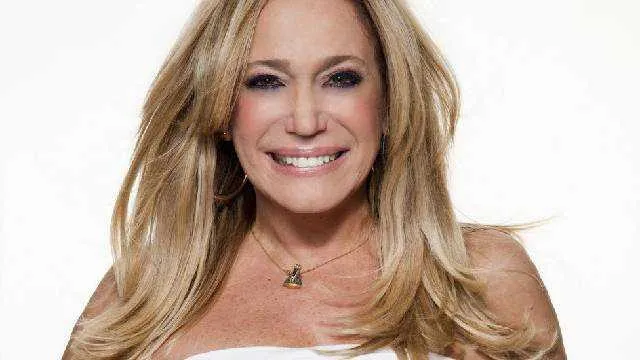 "O segredo é pão com linguiça", Susana Vieira sobre libido em alta aos 75.