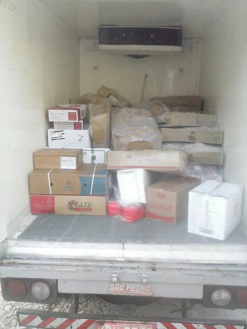 Carga de alimentos foi presa no Morro do Tabajara