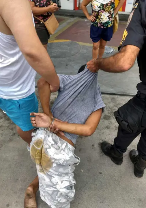 >> Menor urinou e defecou nas próprias calças após ser preso  