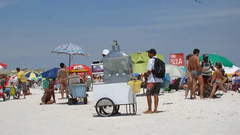 Prefeitura de Cabo Frio inicia o recadastramento de ambulantes para o verão, na sexta-feira