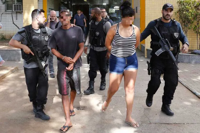 >> Foram expedidos mandados de prisão e de busca e apreensão