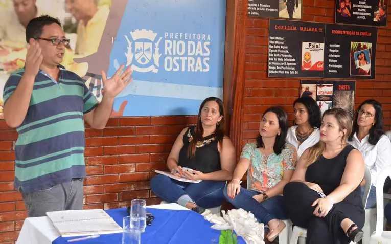 Programação do Laço Branco aconteceu no CREAS