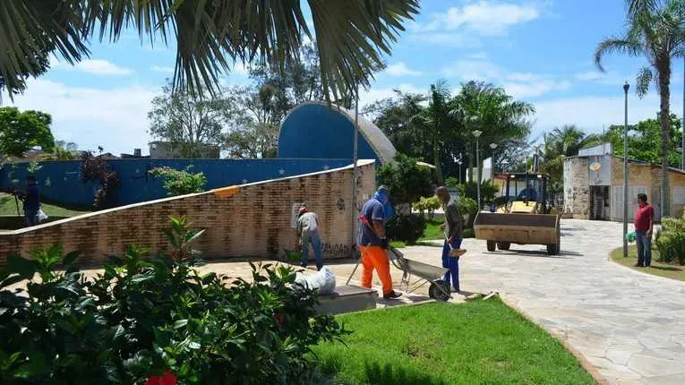  A praça São Pedro está passando por diversas melhorias de infraestrutura para receber grandes nomes da música instrumental