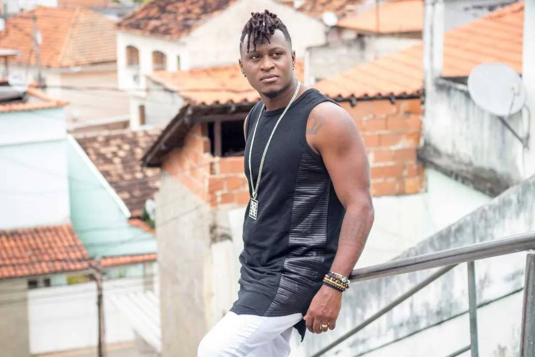 Pré-lançamento no mundo virtual será a música ‘Bota o Couro Pra Comer'