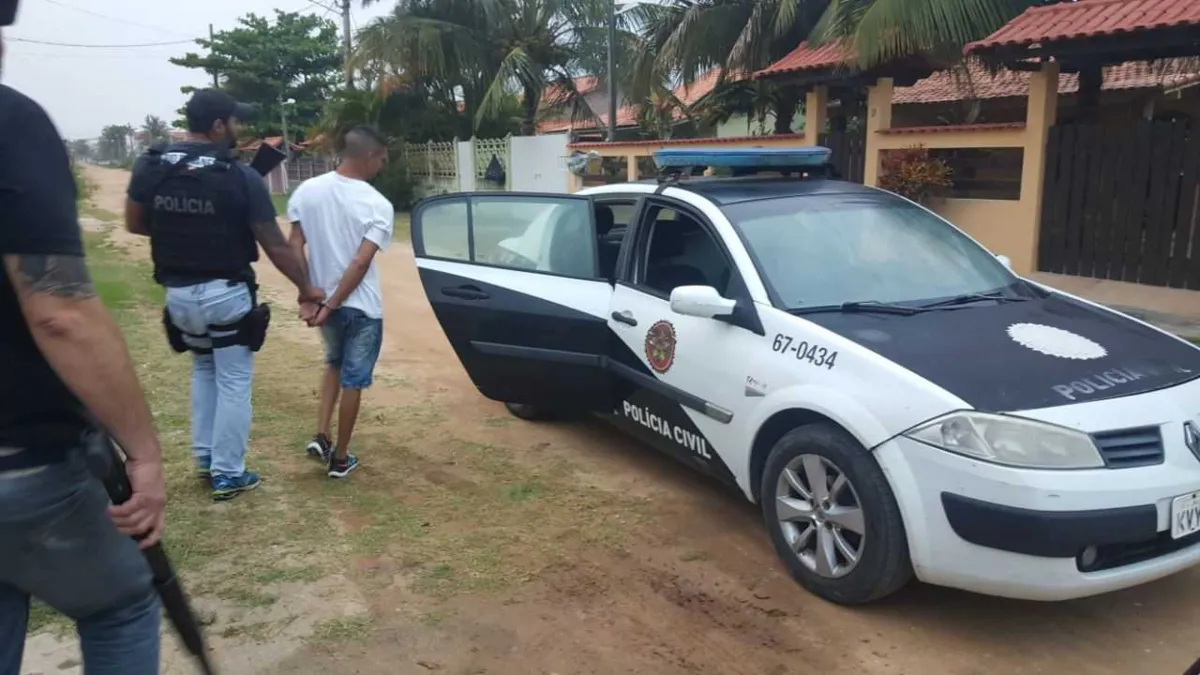  Os acusados foram presos em uma casa, onde estavam sendo monitorados pela Polícia. 
