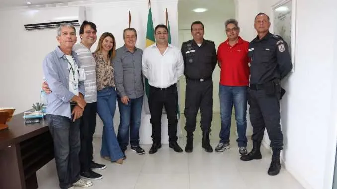 Além de secretários, autoridades da segurança pública região estiveram presentes a encontro