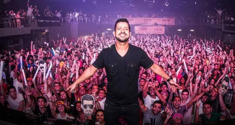 Baile do Dennis agitará Niterói