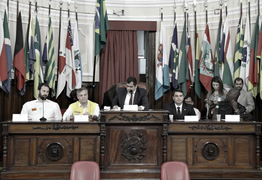 Câmara também realizou audiência pública sobre consulta do armamento da Guarda Municipal 