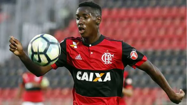 Yuri César veste a camisa 10 do Sub-17 e é um dos destaques
