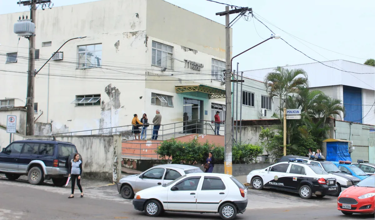 Presos e menor apreendido foram levados para a 71ª DP