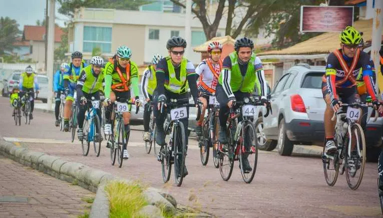 Quem conseguir concluir o “Brevet 200Km” poderá competir no de 400Km e depois no de 600Km.