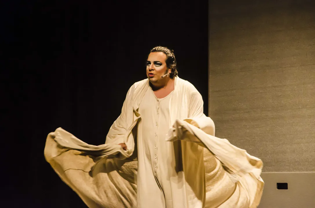 Luis Lobianco fala sobre brasileira vítima de transfobia