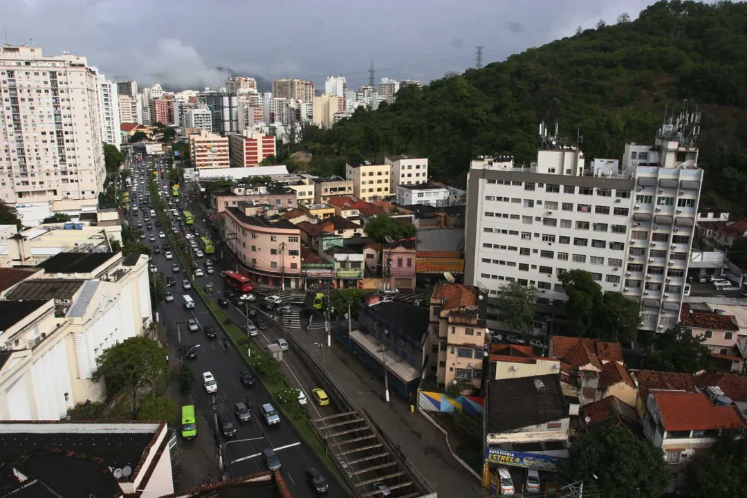 >> Ao todo, 51 desapropriações de imóveis serão feitas na Avenida Marquês do Paraná ainda este mês