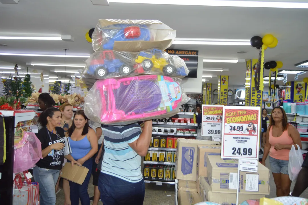 Para comerciantes, aglomeração não se reverteu em lucros
